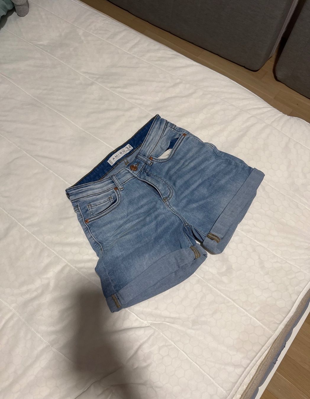 Hosen: Jeans Shorts – Neu (gemäss Beschreibung) aus Laufen von AnnaBlunschi 1