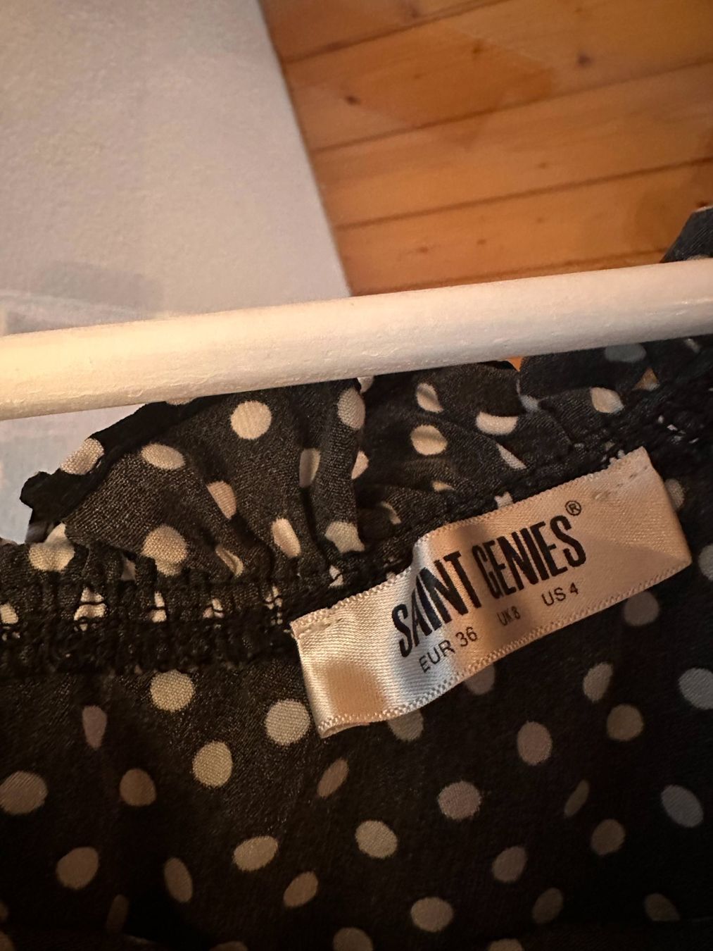 Tops: One-Shoulder Sommer-Bluse mit Pünktchen, Carmen-Stil – Neu (gemäss Beschreibung) aus Zürich von BettinaMarie2308 3