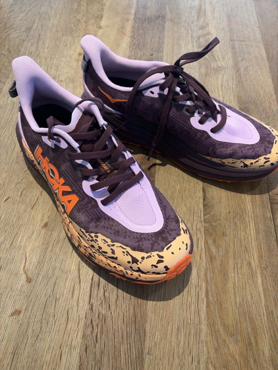 Damenschuhe: Hoka Speedgoat 6 – Neu (gemäss Beschreibung) aus Adelboden von Schwan2137