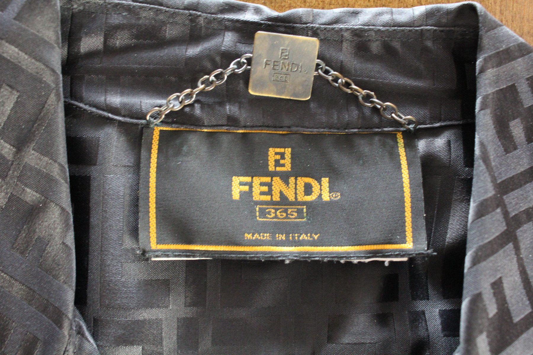 Fendi Mäntel: Original FENDI Regenmantel Gr.M – Neu (gemäss Beschreibung) aus Bassersdorf von pewi45 2