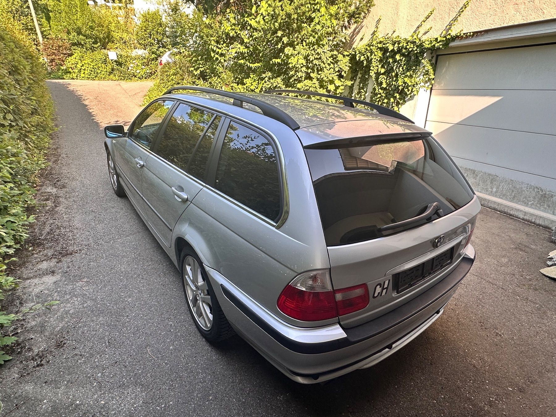 BMW Automobili: BMW 330 xi Touring – Usato da affoltern am albis venduto da bakee 1
