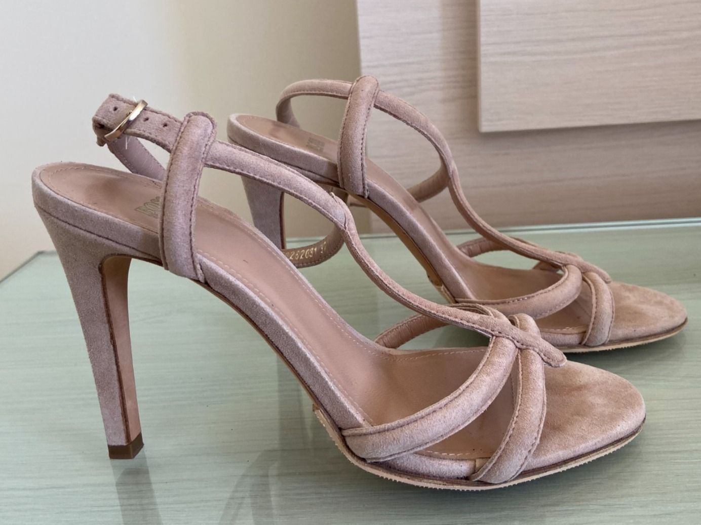 Hugo Boss Scarpe da donna: BOSS Sandalen Gr.37 – Usato da Zürich venduto da Maki8 1