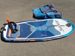 planche de wingfoil gonflable 140l