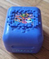Bitzee Spielzeugbox violett mit Figuren und Pixel-Design