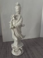 Antike chinesische Guanyin Blanc De Chine Porzellanfigur (H)