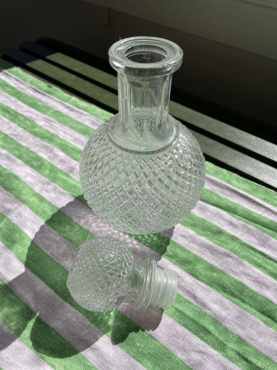 Caraffe: Edle Glas Karaffe mit Stopfen, Vintage Bargeschirr – Usato da Bern venduto da Begaer