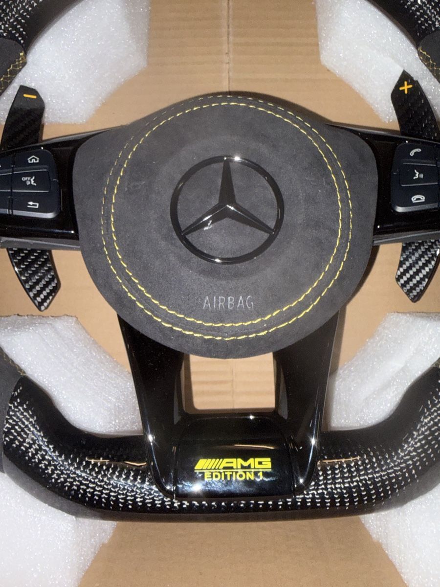 Mercedes-Benz Tutti pezzi di ricambio auto: Volant AMG – Usato da Grand-Lancy venduto da Eli1206 1