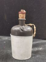 ANCIENNE GOURDE PROBABLEMENT MILITAIRE ?