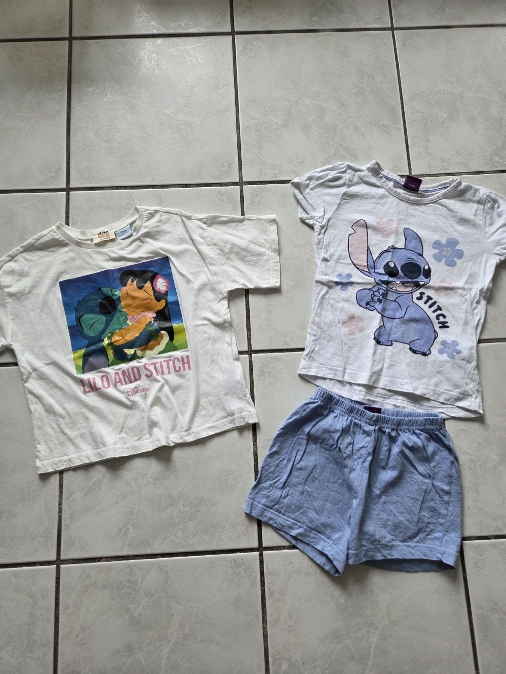 Lotti & Set di vestiti: Stitch Kleider Grösse 110 – Usato da Aarburg venduto da augenschmaus8