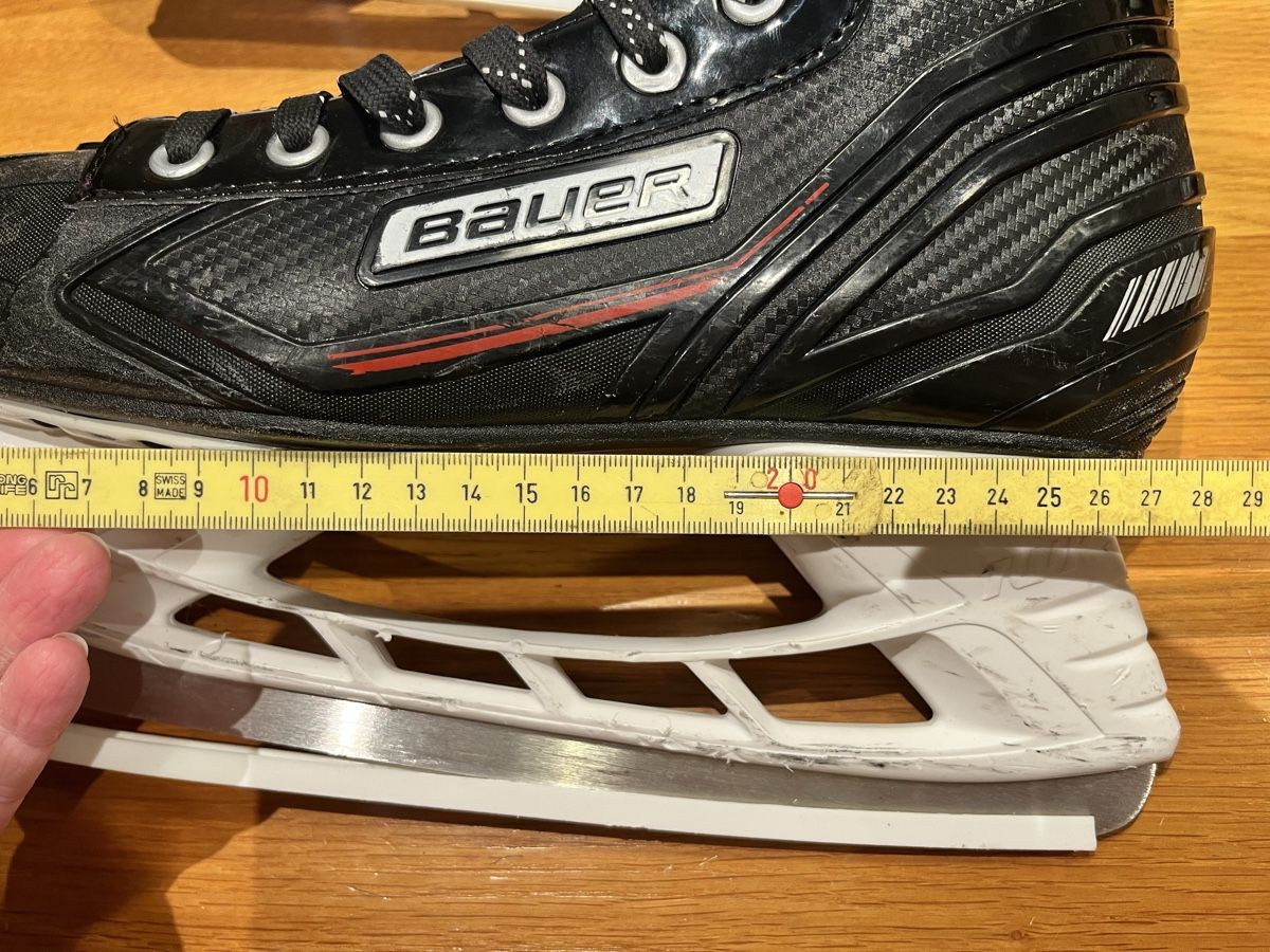 Bauer Pattini da ghiaccio: Schlittschuhe ,Bauer‘ – Usato da Eschen venduto da regino 3