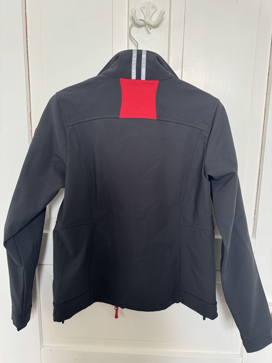 Canada Goose Giacche: NEU Canada Goose Softshell Jacke Gr. S schwarz rot – Nuovo (secondo la descrizione) da Zug venduto da Penthesileia 3