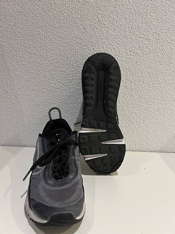 Herrenschuhe: NIKE Air Max 2090 Grösse 36 – Gebraucht aus Merenschwand von exclusive4you5634 3
