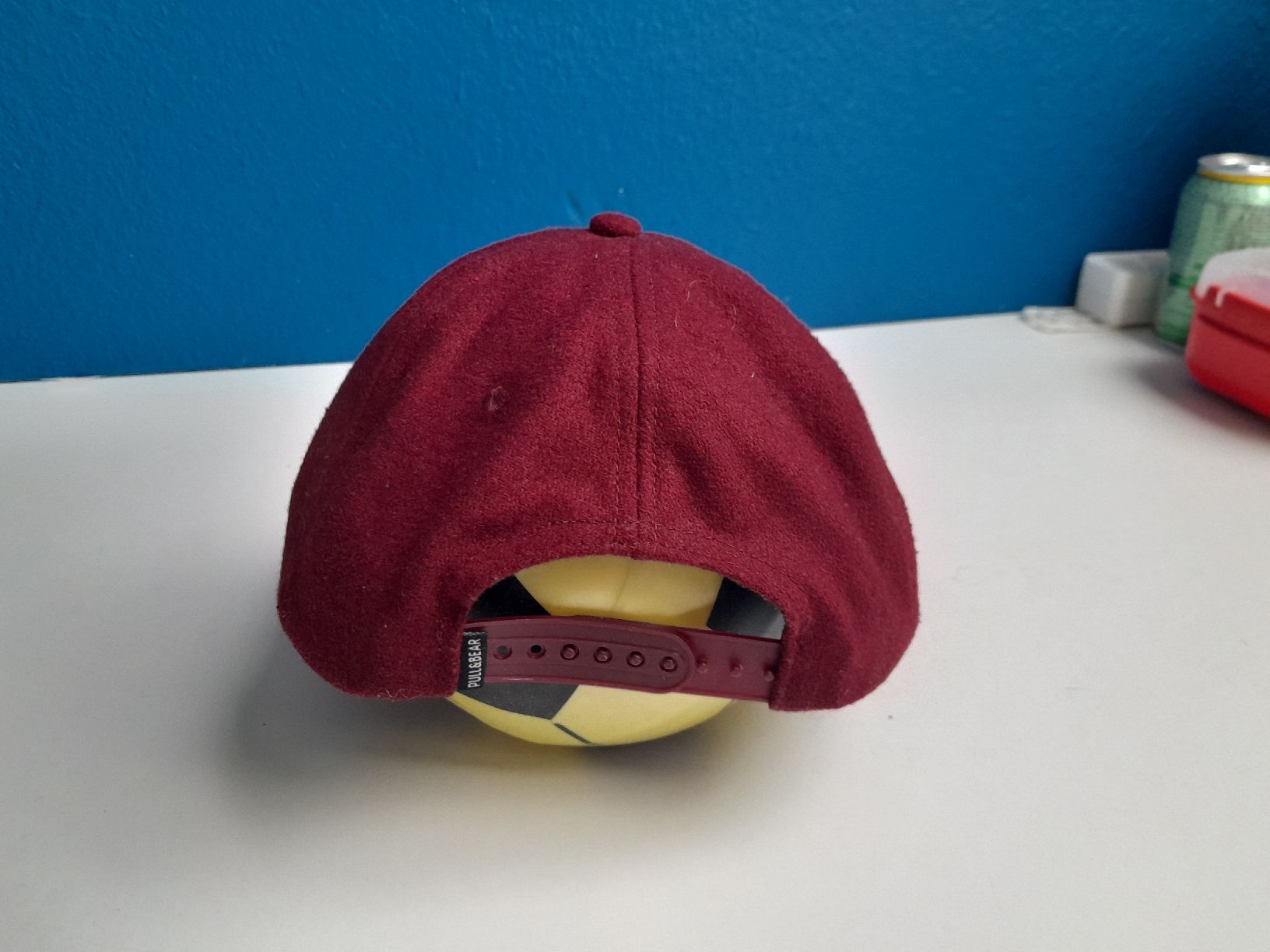 Copricapi, berretti & cappellini: casquette Bordeaux taille M – Usato da Genève venduto da ang_fd8z 2