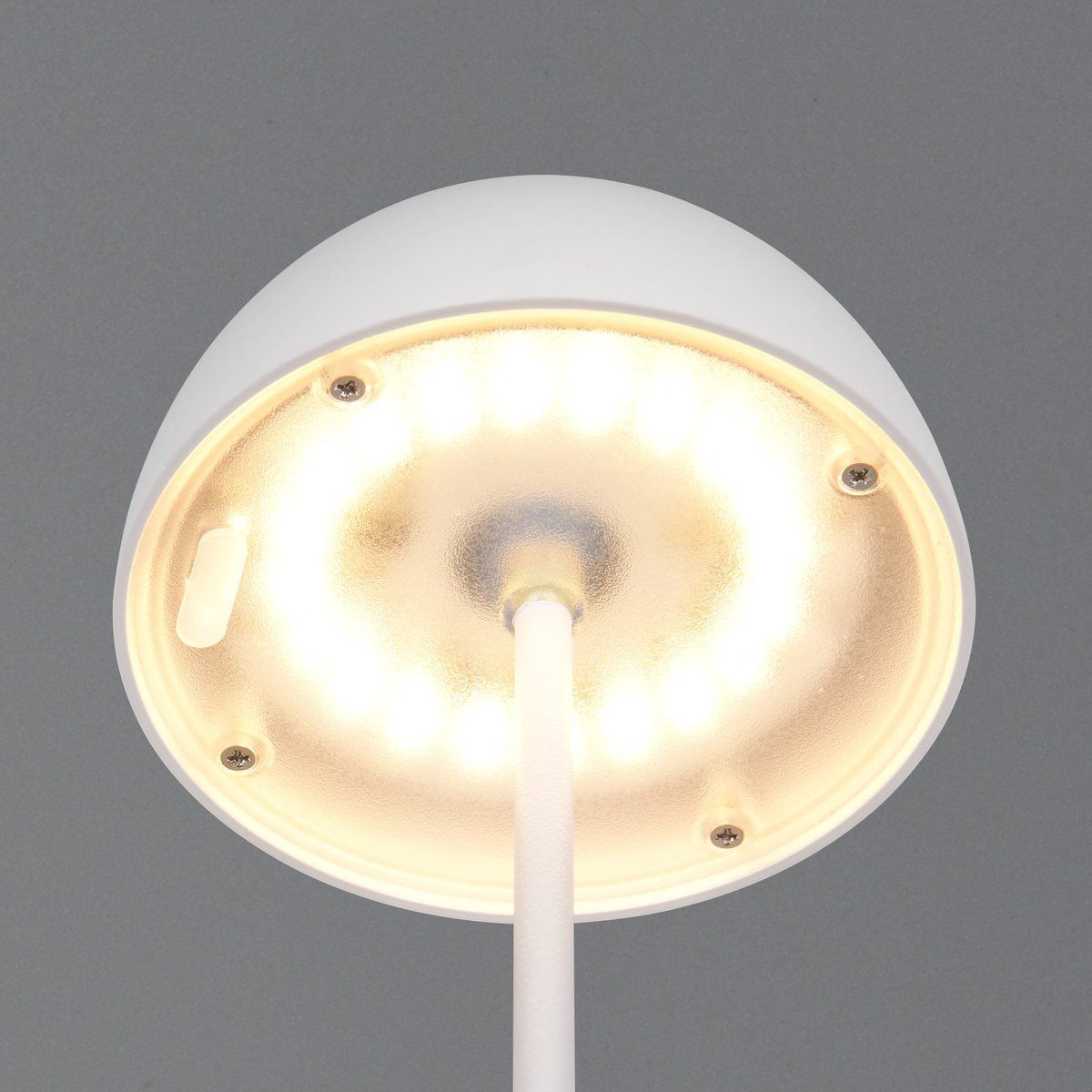 Lampen: LED Aussen Tischleuchte Akku, 20 cm Höhe – Neu (gemäss Beschreibung) aus Kreuzlingen von Smart-Light 4