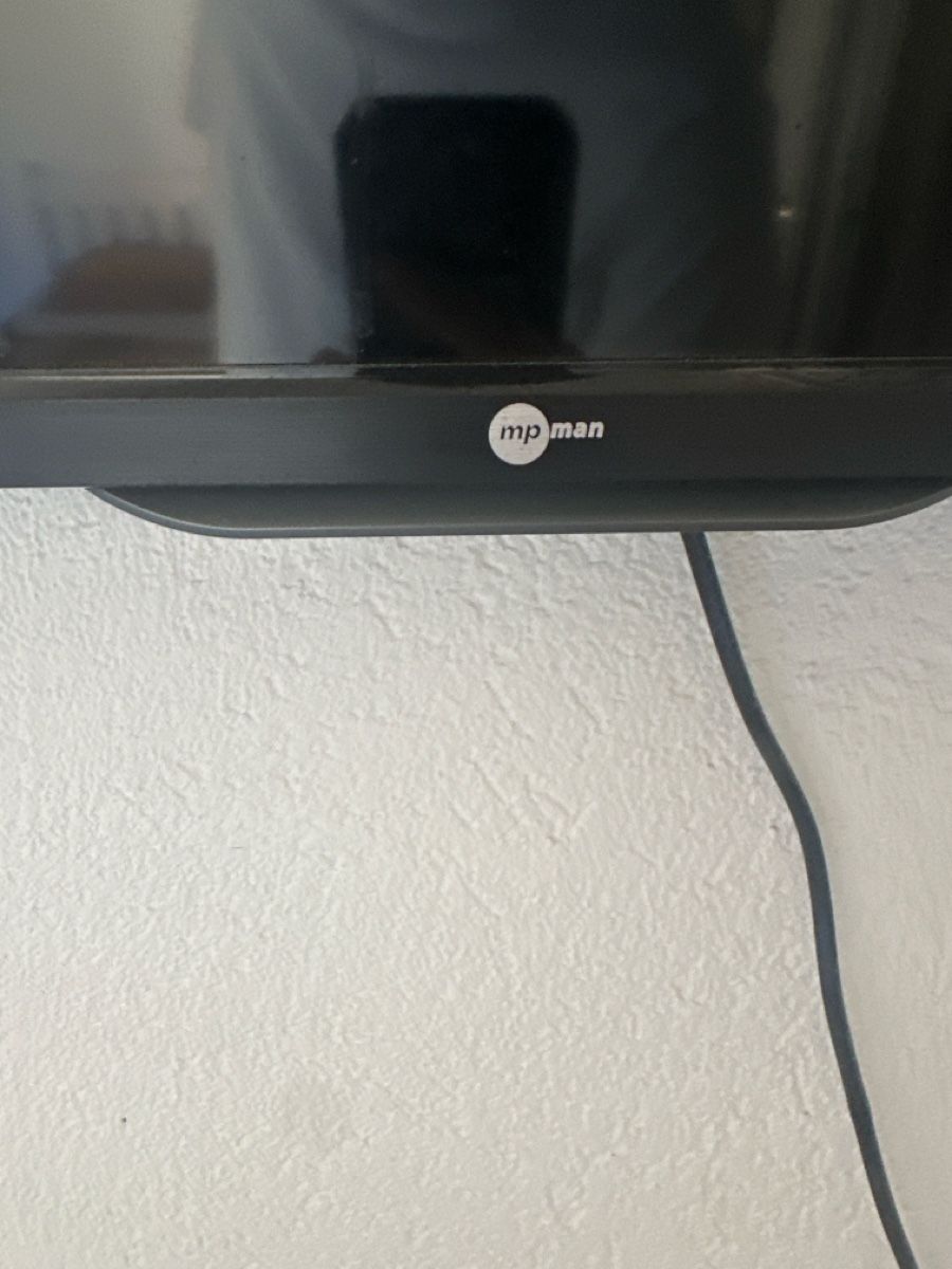 Fernseher: Fernseher mpman 40 Zoll  – Gebraucht aus St. Gallen von alv_nm8x 1