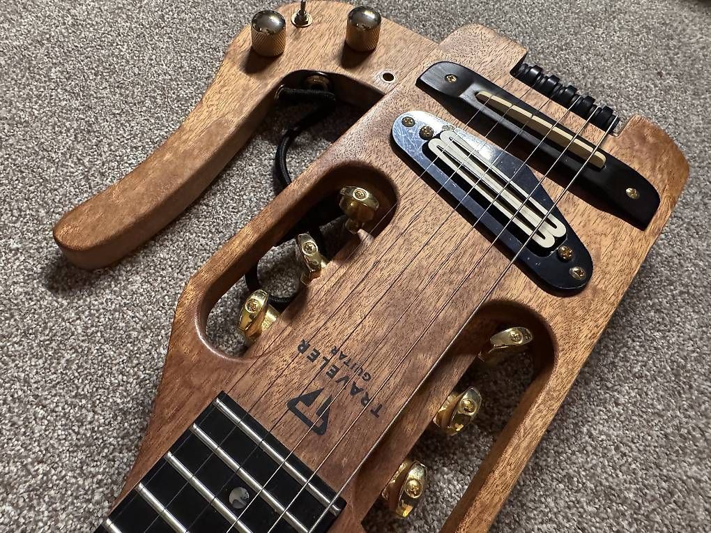 Strumenti musicali: Traveler Guitar Pro Series  – Usato da Weesen venduto da elp_zyf5 2