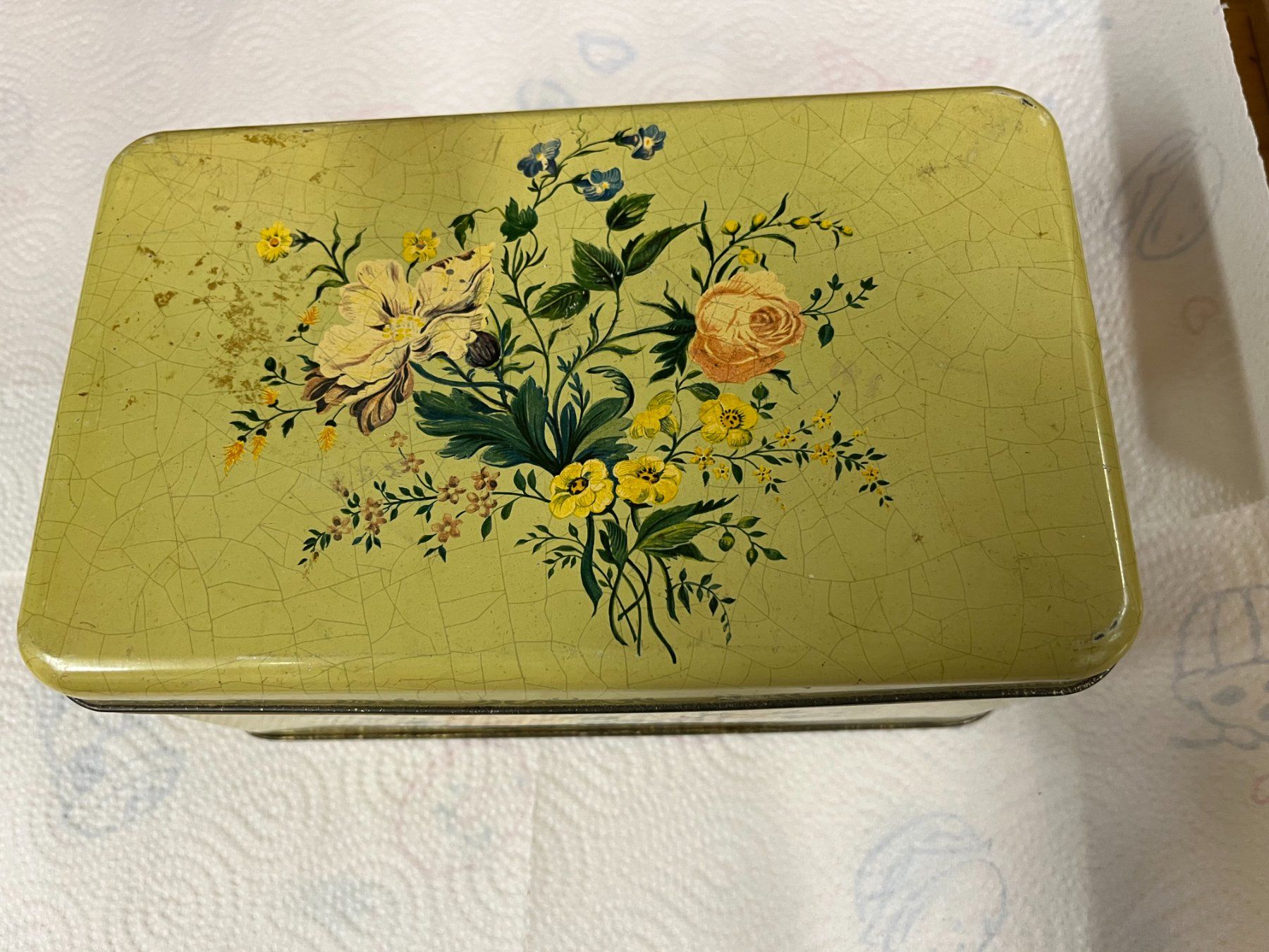 Barattoli: Alte Schatulle Blech-Dose / Büchse mit Rosen-Muster – Usato da Mumpf venduto da dadaboygugulini
