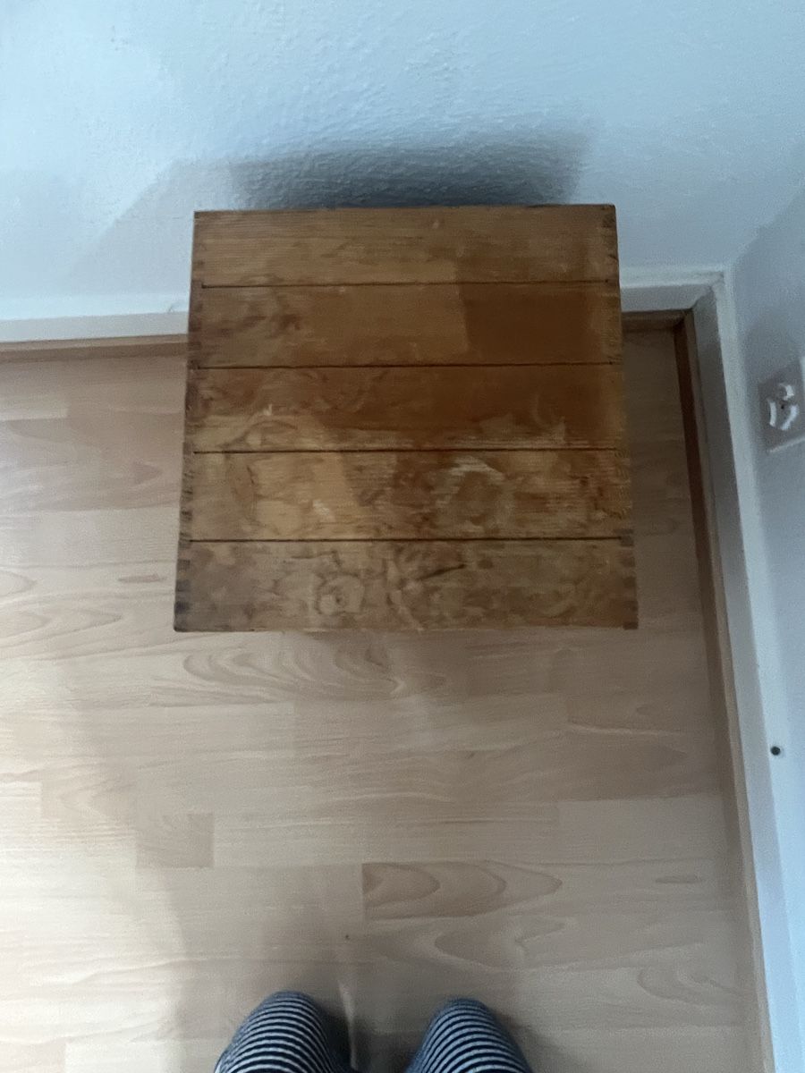 Autres décorations & accessoires: 4 einzelne stapelbare Holzkästen – D'occasion à Luzern par JanineV02 4