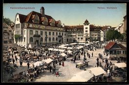 Herisau, Marktplatz mit Marktständen un