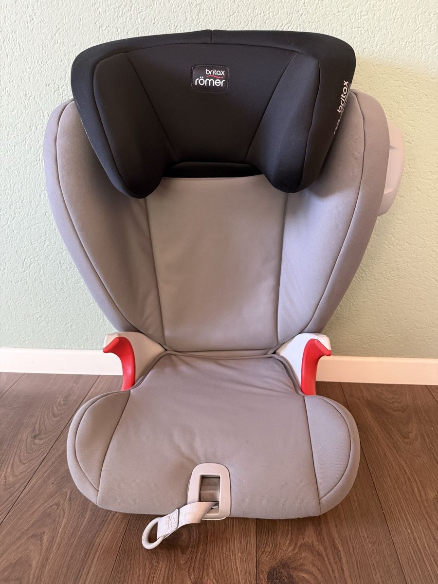 Britax Römer Auto-Kindersitze: Römer Britax  – Gebraucht aus Niederscherli von KarinZe 3