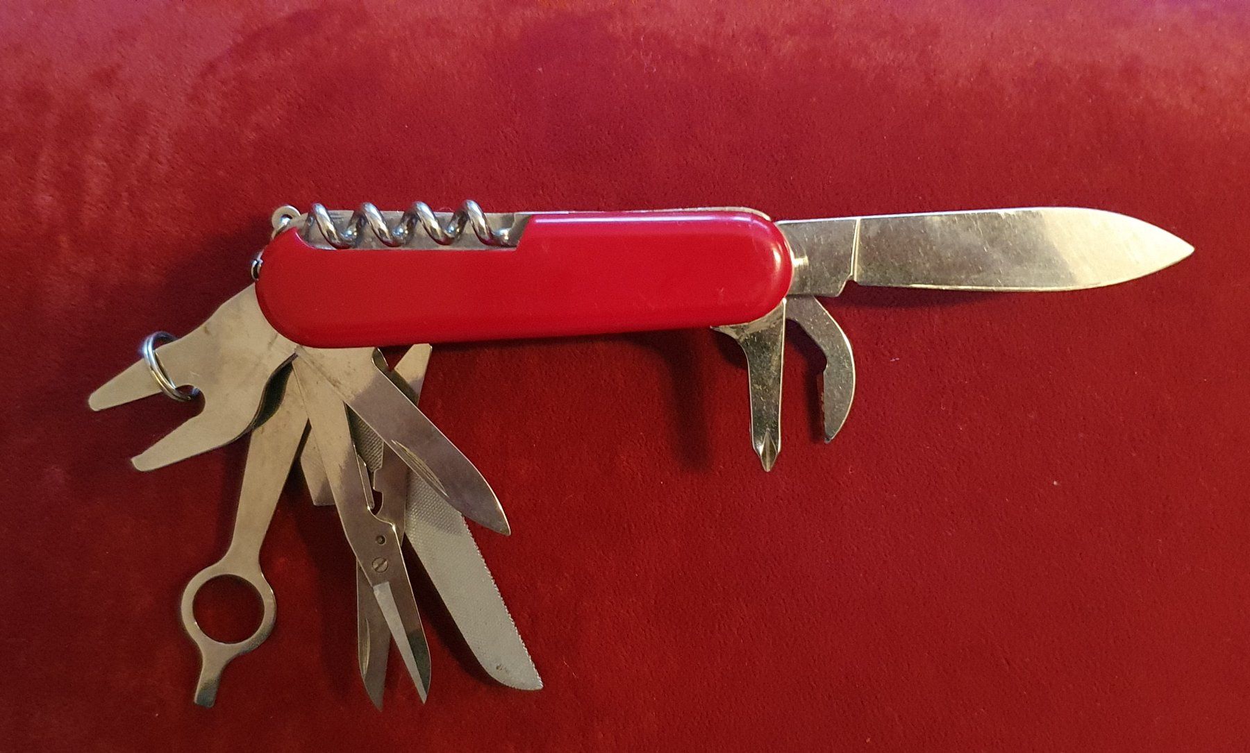 Wenger Taschenmesser: 5 Militär Messer,  Sammelmesser, Sackmesser – Gebraucht aus Kreuzlingen von Rschweiz1 8