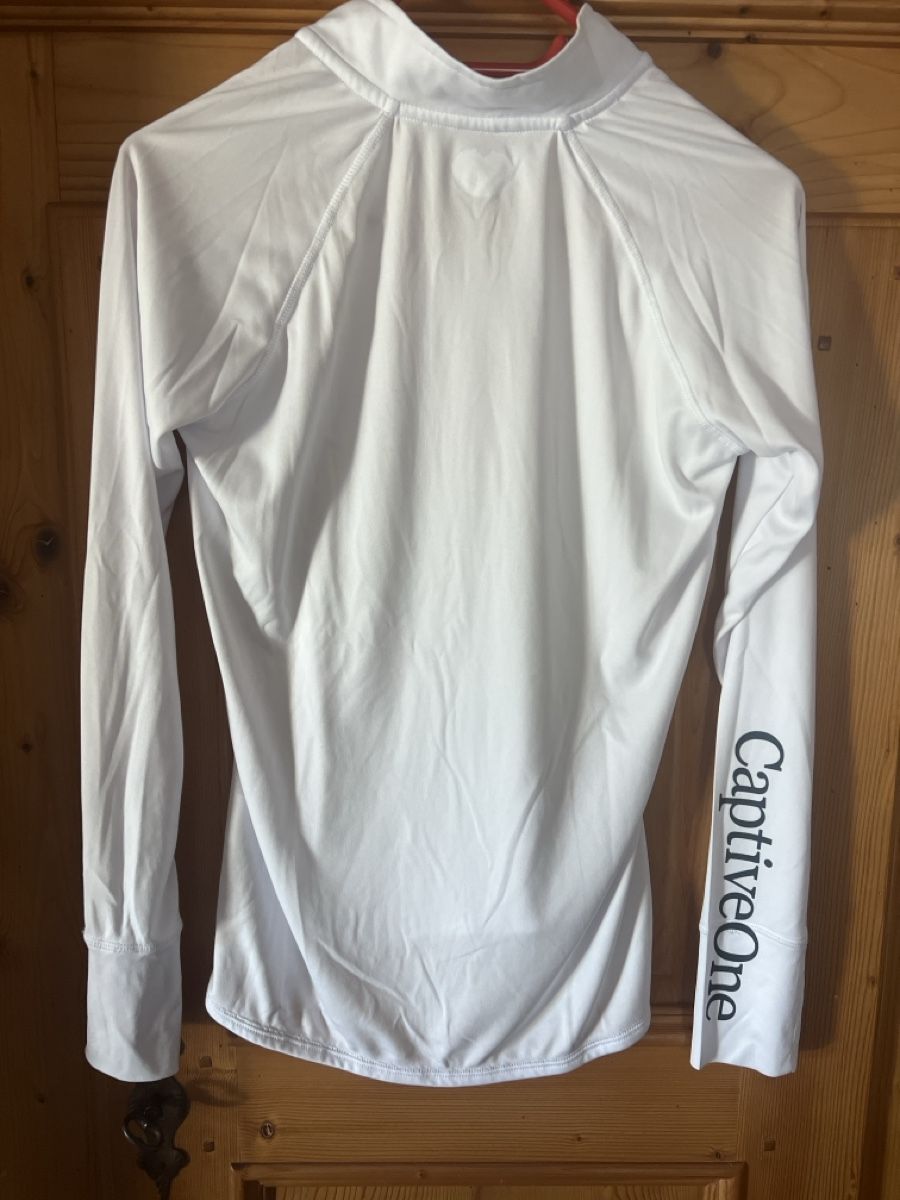 Camicette, T-shirt & Top: Mädchen (Pferd Druck) Shirt ,  S – Usato da Bonaduz venduto da Malves10 6