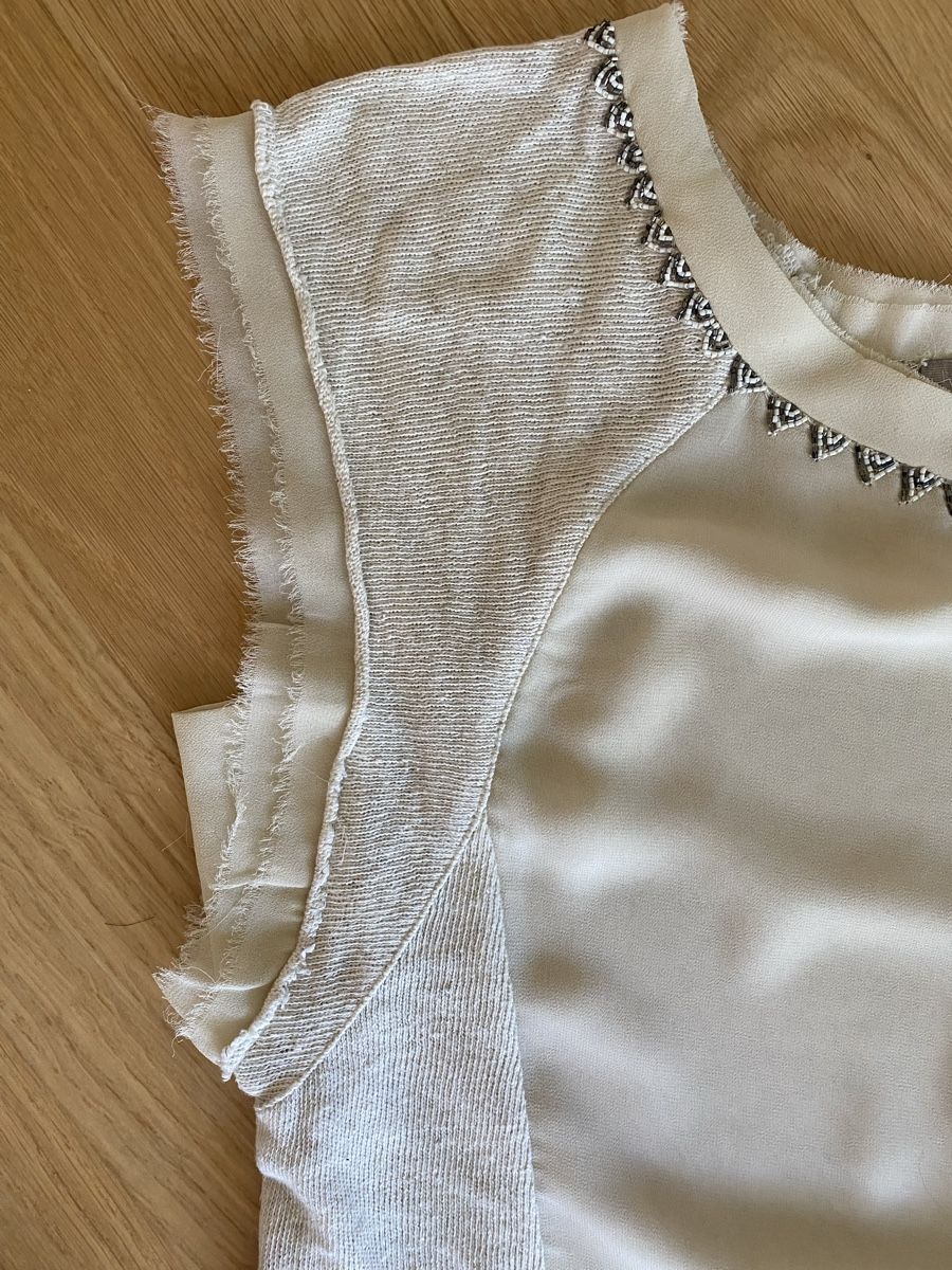 Guess Tops: Guess Top – Gebraucht aus Menznau von Merrick01 1
