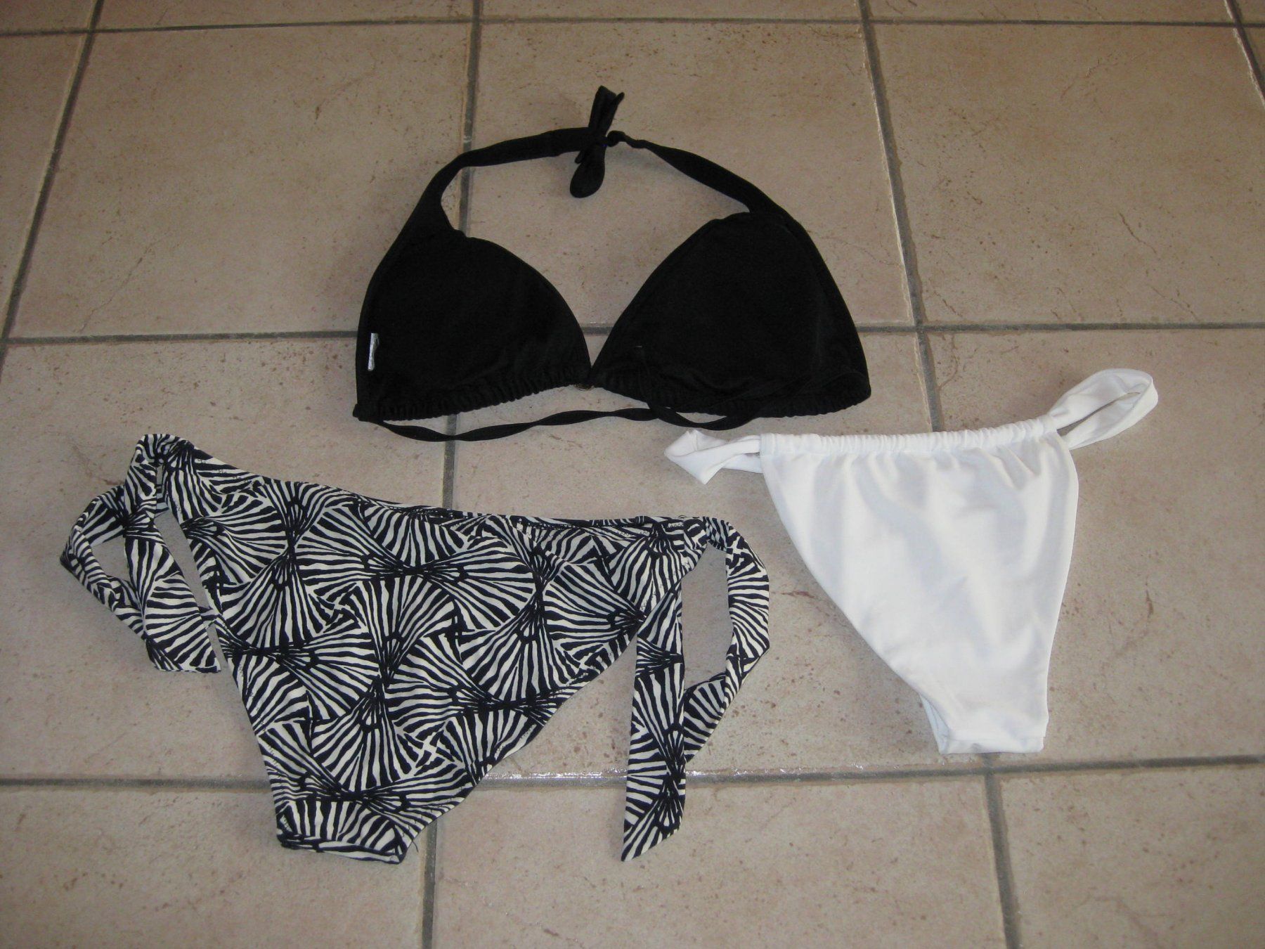 Costumi da bagno & Bikini: Therme, Hallenbad? Set Bikinis Gr.M/L – Nuovo (secondo la descrizione) da Steinmaur venduto da Daka36 5
