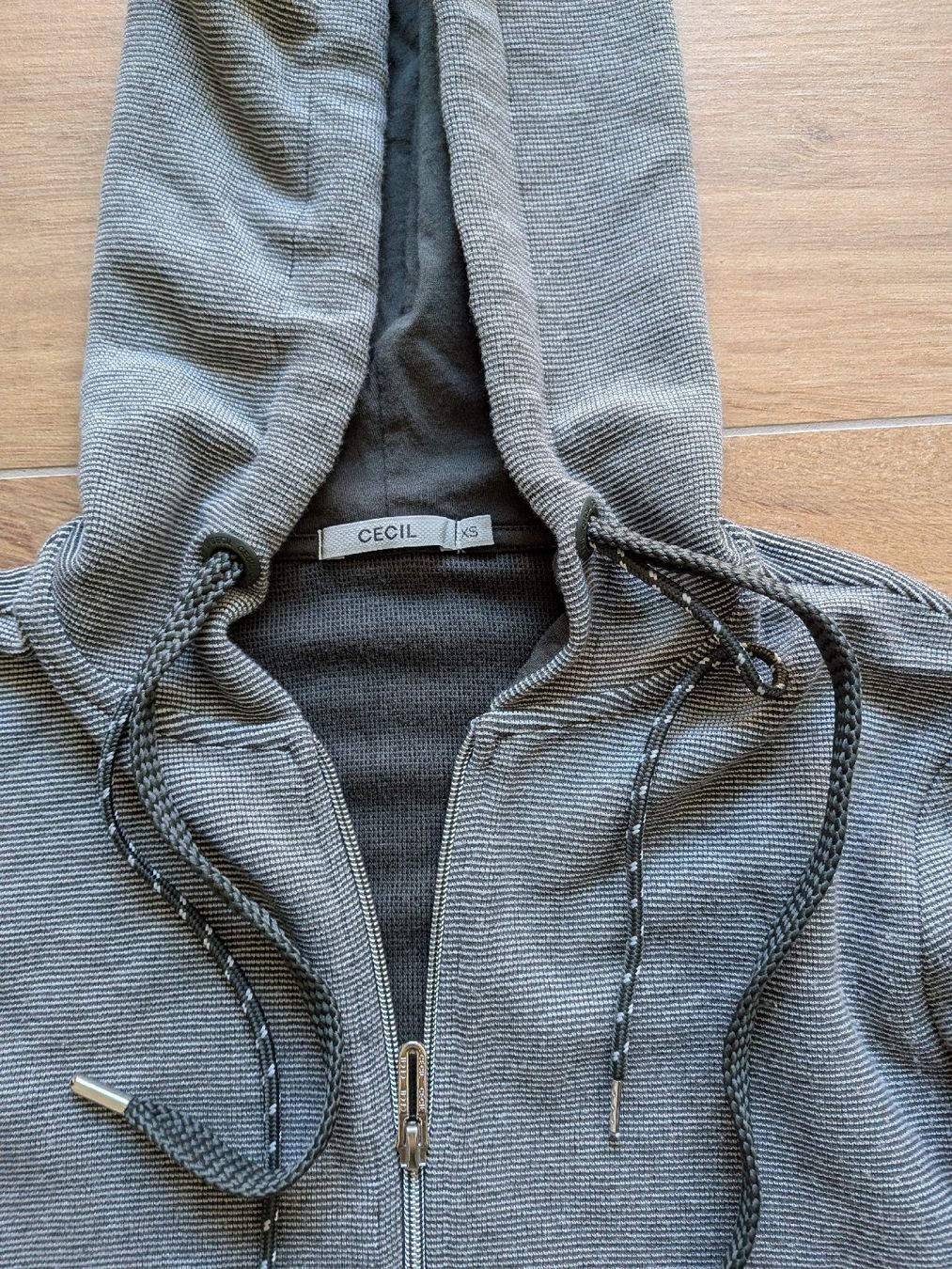 Cecil Jacken: CECIL Kapuzenpullover Grösse XS – Gebraucht aus Eschenbach SG von SanFranciscoCalifornia 1