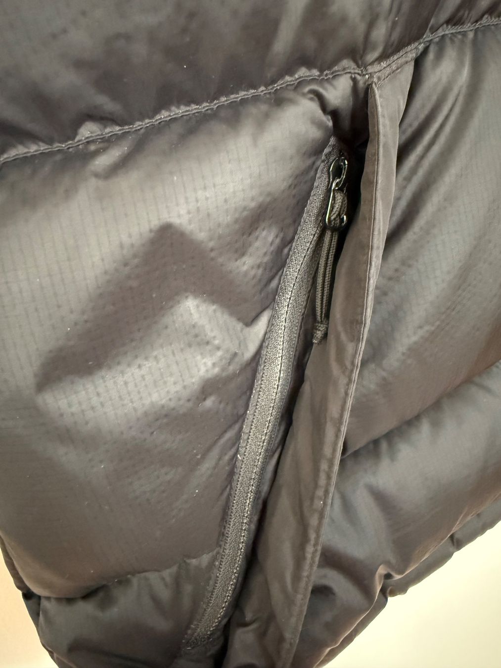 North Face Giacche: The North Face Daunenjacke, Schwarz, M – Usato da St. Gallen venduto da sarah0004 1