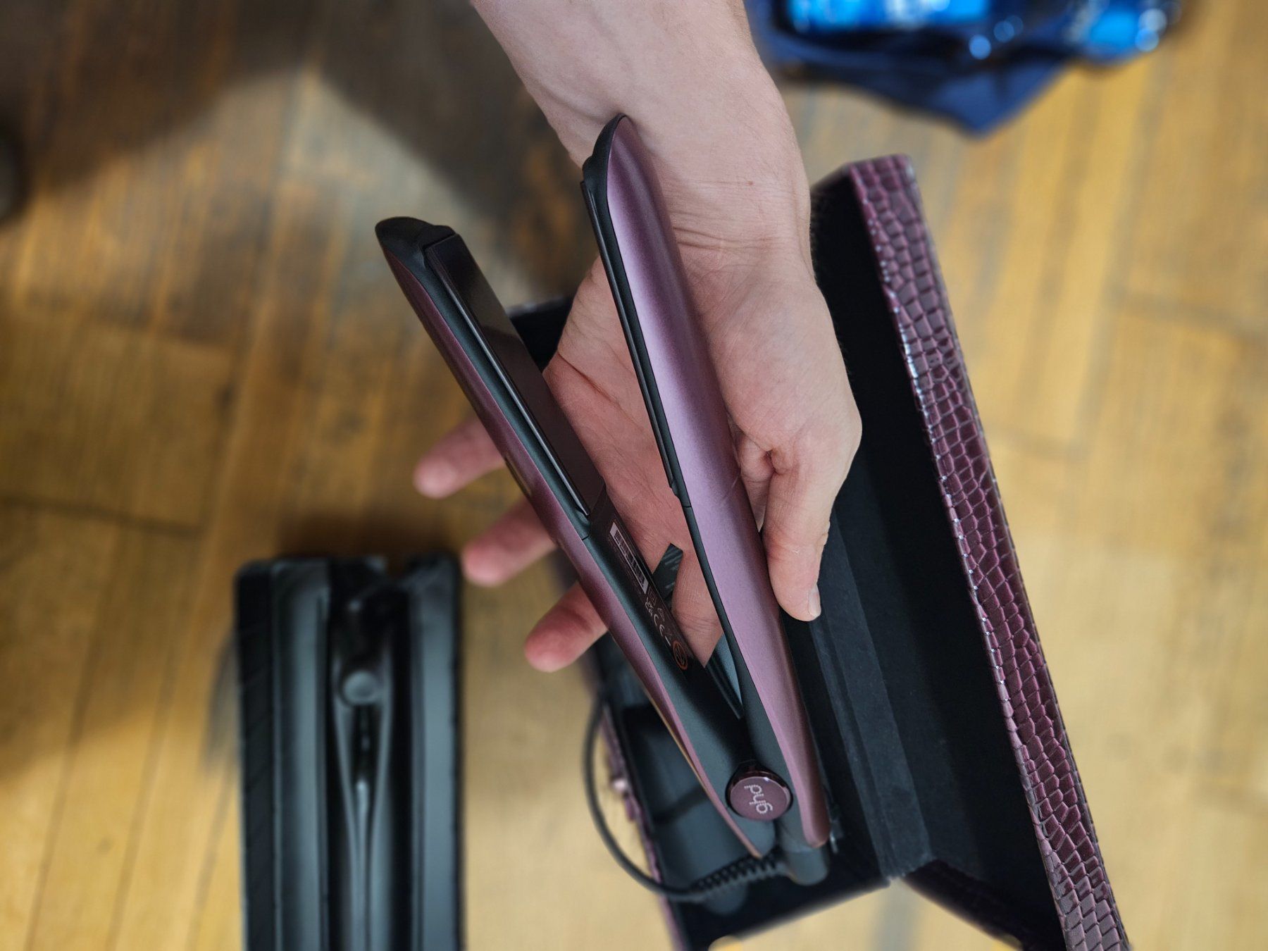GHD Fers à boucler & lisser: ghd Gold Professional Advanced Styler - Cherry Chic Limited – D'occasion à Lugano par dan_2qsg