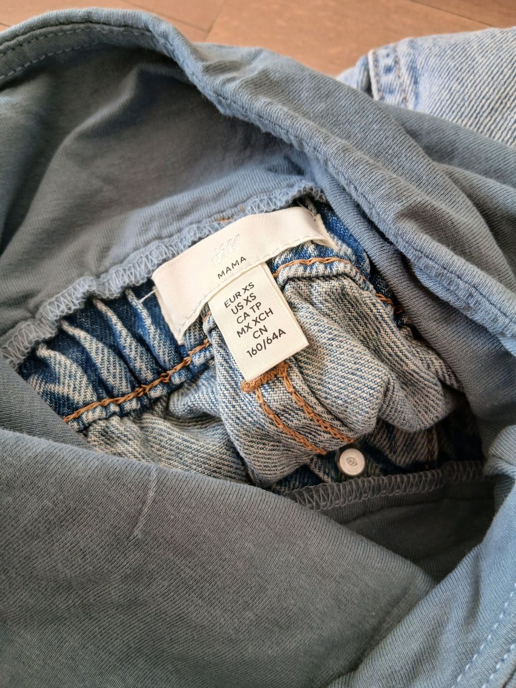 H&M Jeans: H&M Mama Jeans XS – Nuovo (secondo la descrizione) da Cazis venduto da sin_9s22 1