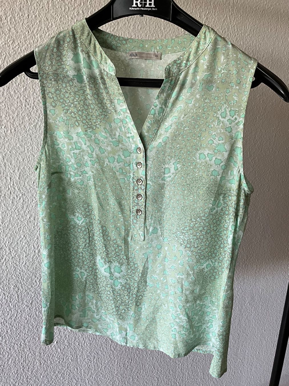 Nile Tops: Top NILE 100% Seide Gr. XS – Neu (gemäss Beschreibung) aus Muri b. Bern von SmuriS