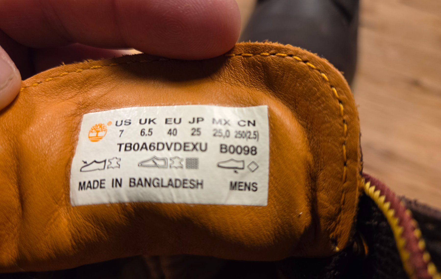 Timberland Scarpe da uomo: Timberland Halb Boot. Gr. 40 – Usato da Hinwil venduto da Nicen 1
