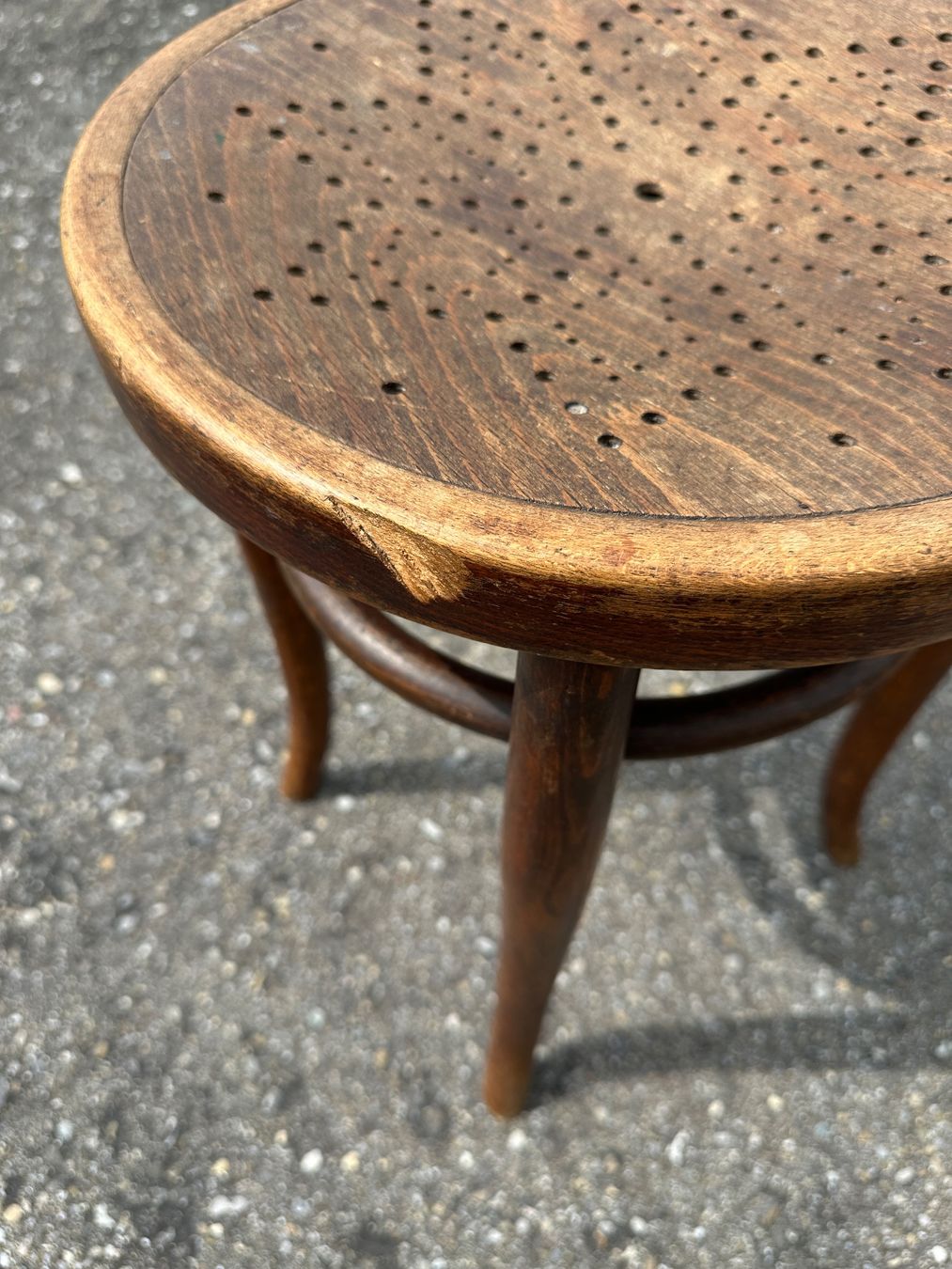 Sgabelli: alter Holz Hocker / Bugholz Hocker – Usato da Zürich venduto da frauflufelberg 2