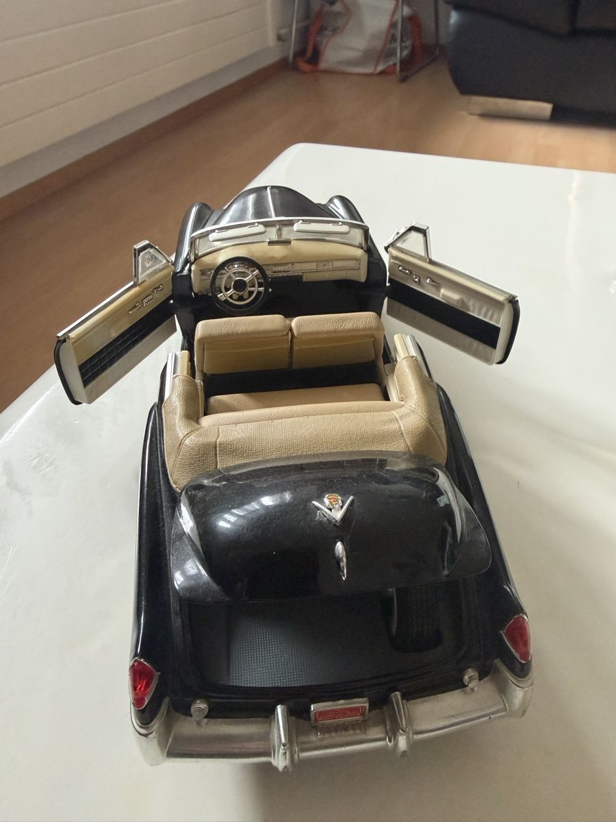 Cadillac Modellautos: Cadillac – Gebraucht aus Baden von noli.r 2