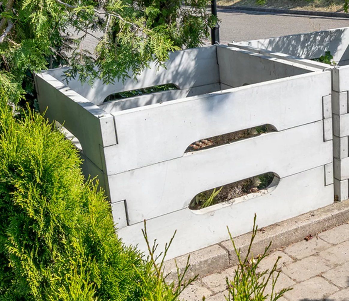 Box contenitori: Kompostbehälter von Creabeton – Usato da Steffisburg venduto da nivosi