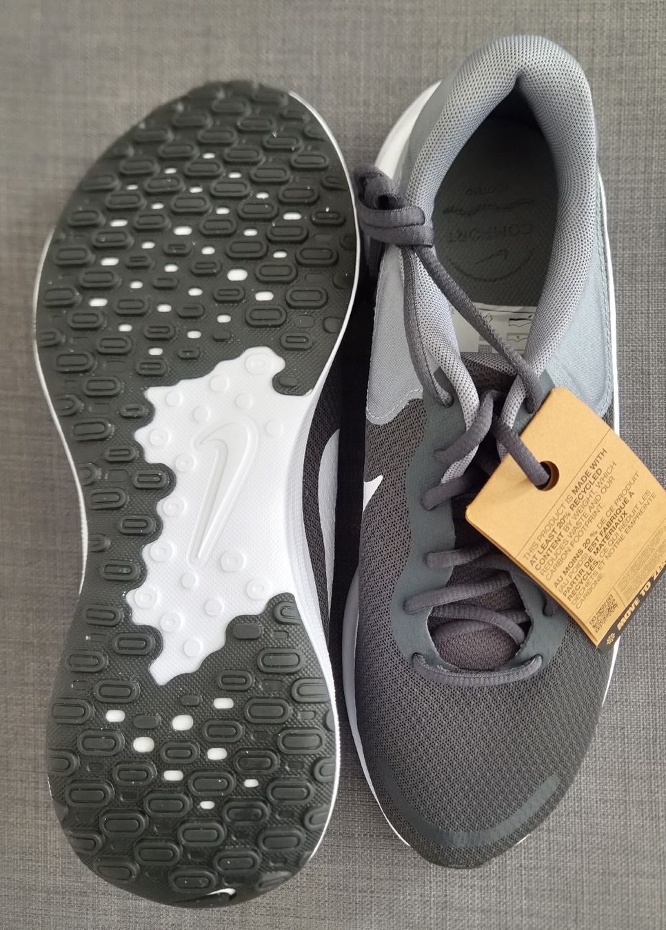Nike Scarpe da uomo: NIKE SNEAKER  - NEU - GRÖSSE 46 - VERSAND MÖGLICH – Nuovo (secondo la descrizione) da St.Gallen venduto da TyphoonTT 1