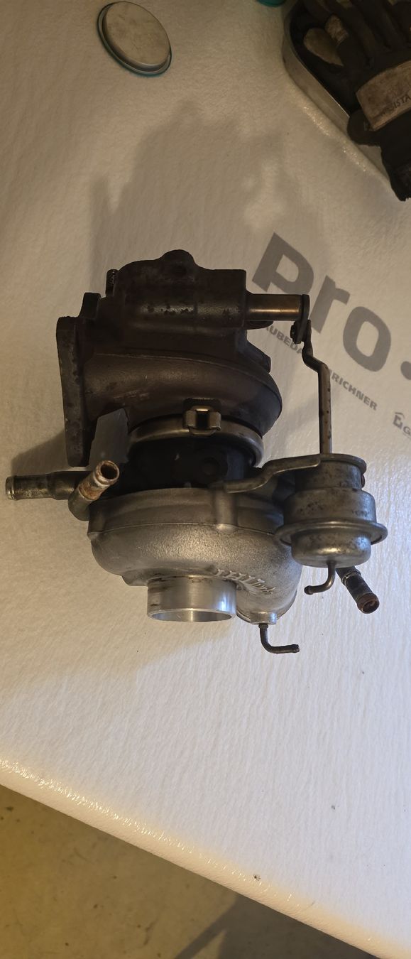Subaru Tutti pezzi di ricambio auto: turbo IHI VF35 Sti Impreza Subaru – Difettoso da Vétroz venduto da fon_lfw7 1