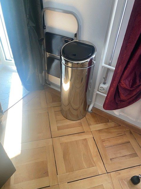 Brabantia Cestini per rifiuti: Abfalleimer – Usato da Ostermundigen venduto da gab_zx9f 1