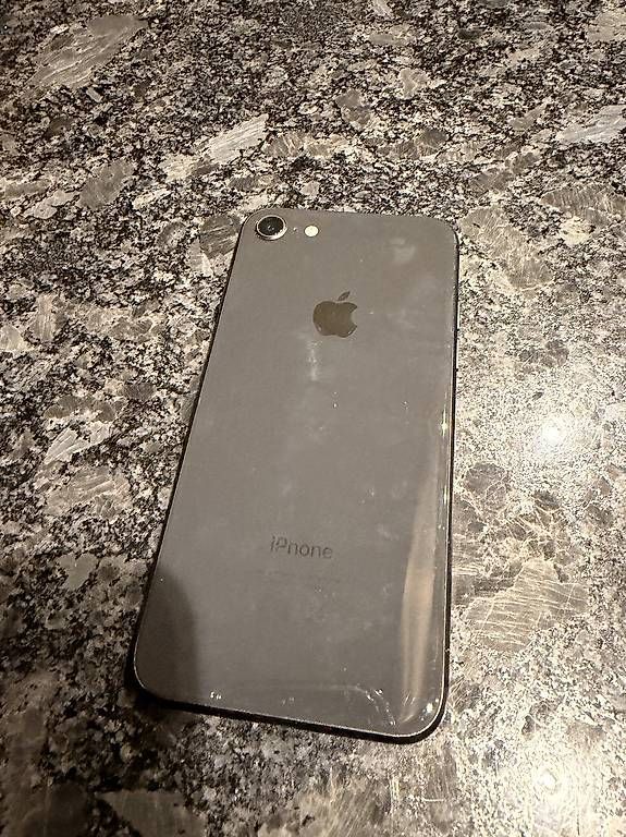 Handys / Smartphones: Iphone 8  – Gebraucht aus Niedergösgen von eng_5xhs 1