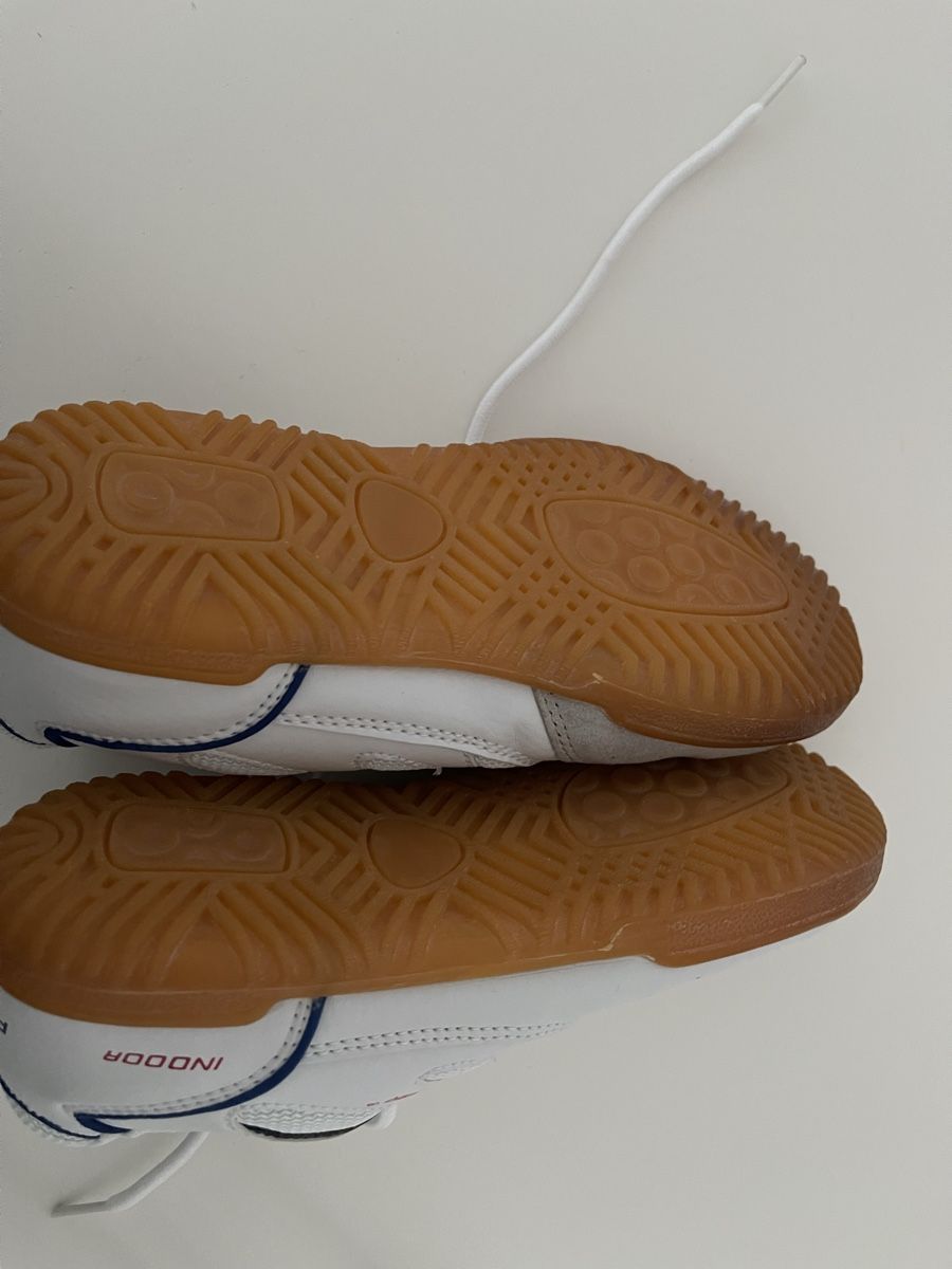 Chaussures hommes: Kinder-Turnschuhe – D'occasion à Eschenbach LU par Tatzi1 1