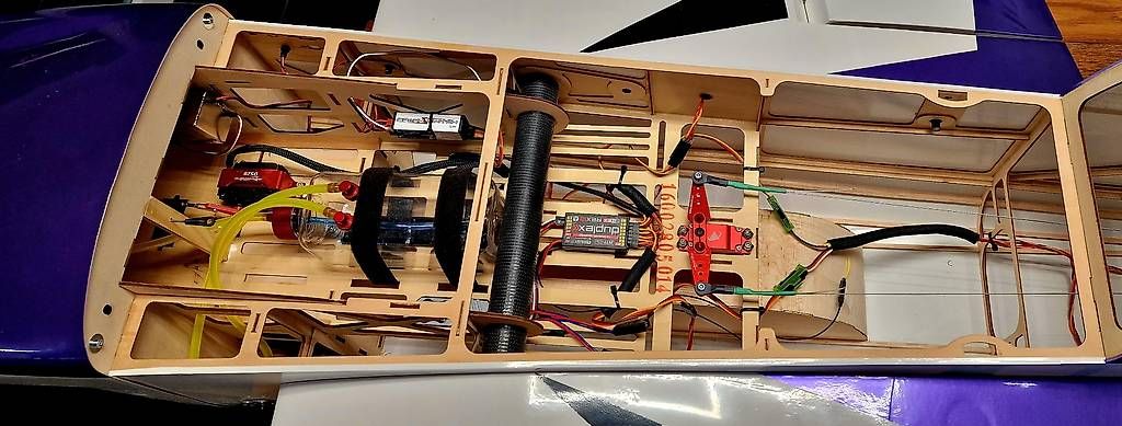 Modellismo RC: Edge 540 Aeroplus – Usato da Klingnau venduto da Kiwa 3