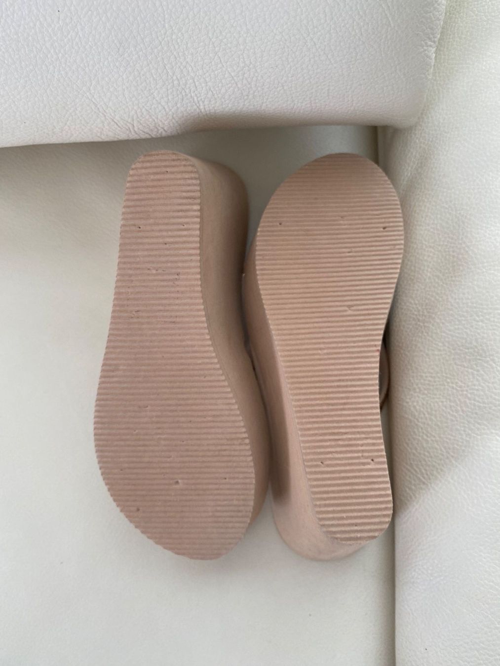 Damenschuhe: Extravagante edle Flip-Flops, beige/gold, Gr. 38 – Gebraucht aus Winkel von ferrari2022 4