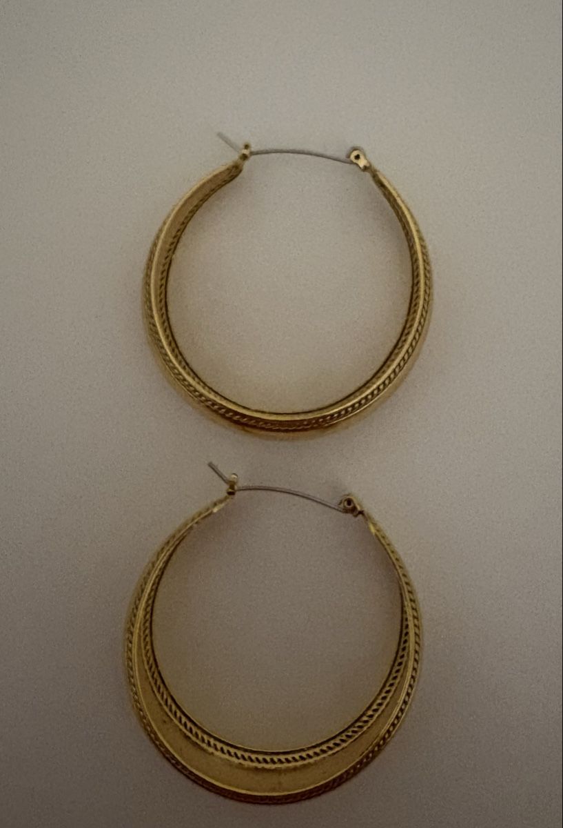 Ohrringe & -stecker: Grosse Hoops – Neu (gemäss Beschreibung) aus Embrach von ale_v5qn 1