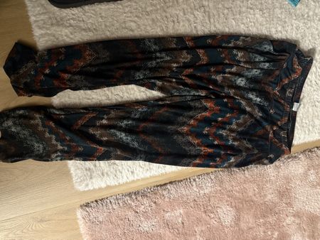 Coole Zebra Hose, Gr. S, Top Zustand für den Frühling!