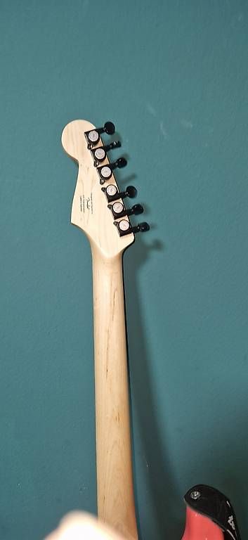 Strumenti musicali: Fender/Squier Stratocaster Custom Coral – Usato da Engelburg venduto da typhosmr 2