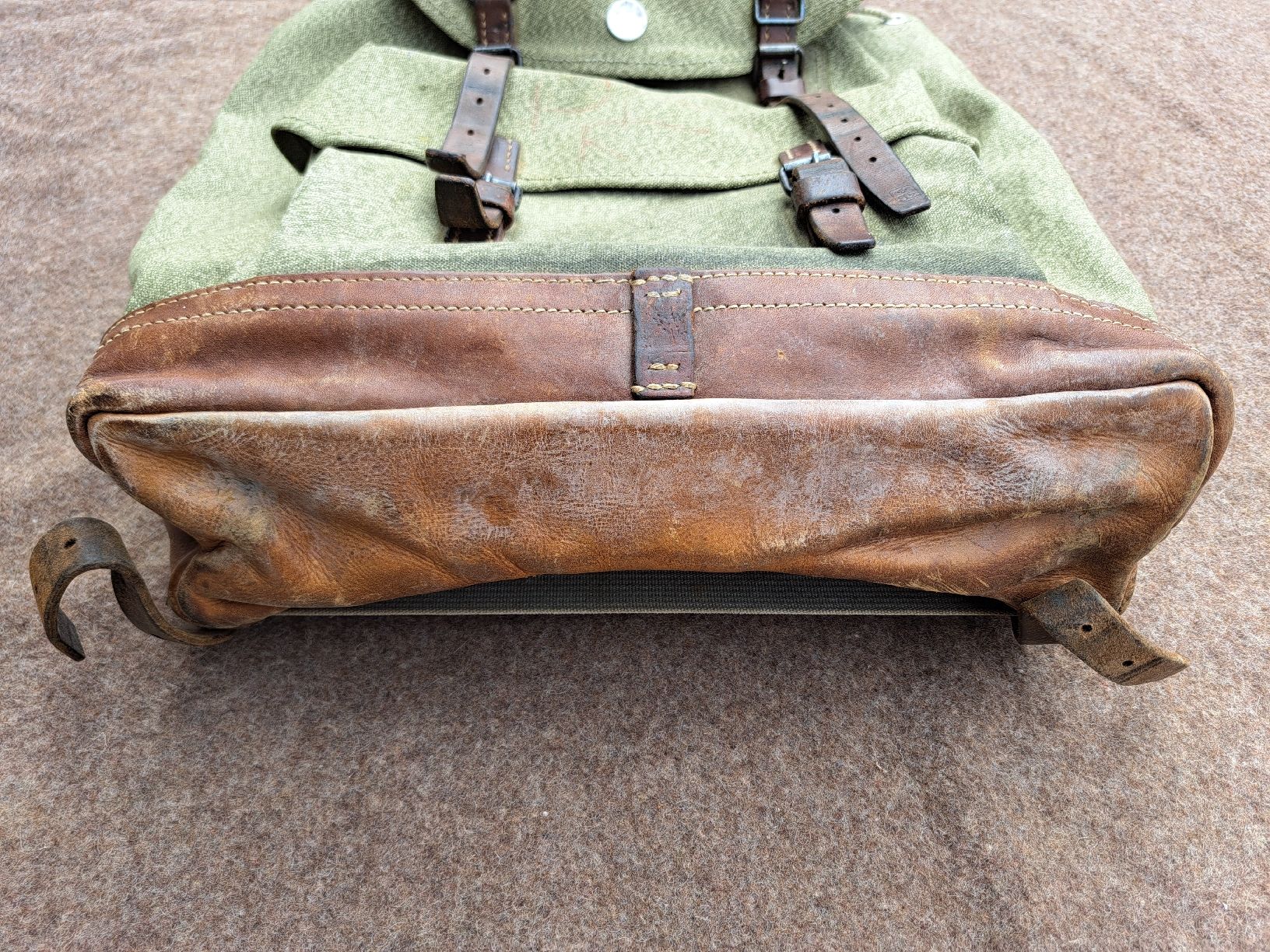 Schweizer Armee Rucksäcke: schweizer Armeerucksack "Salt&Pepper" – Gebraucht aus Zufikon von olinielsen 1
