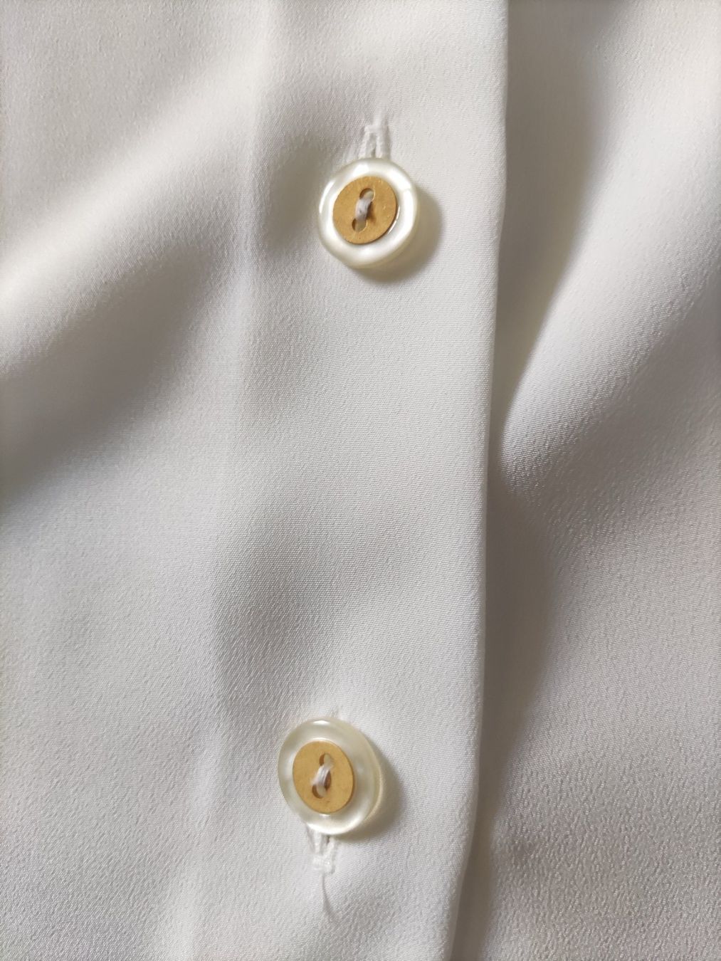 Basler Blusen: Elegante Bluse "Basler" – Gebraucht aus Solothurn von Csw1 4