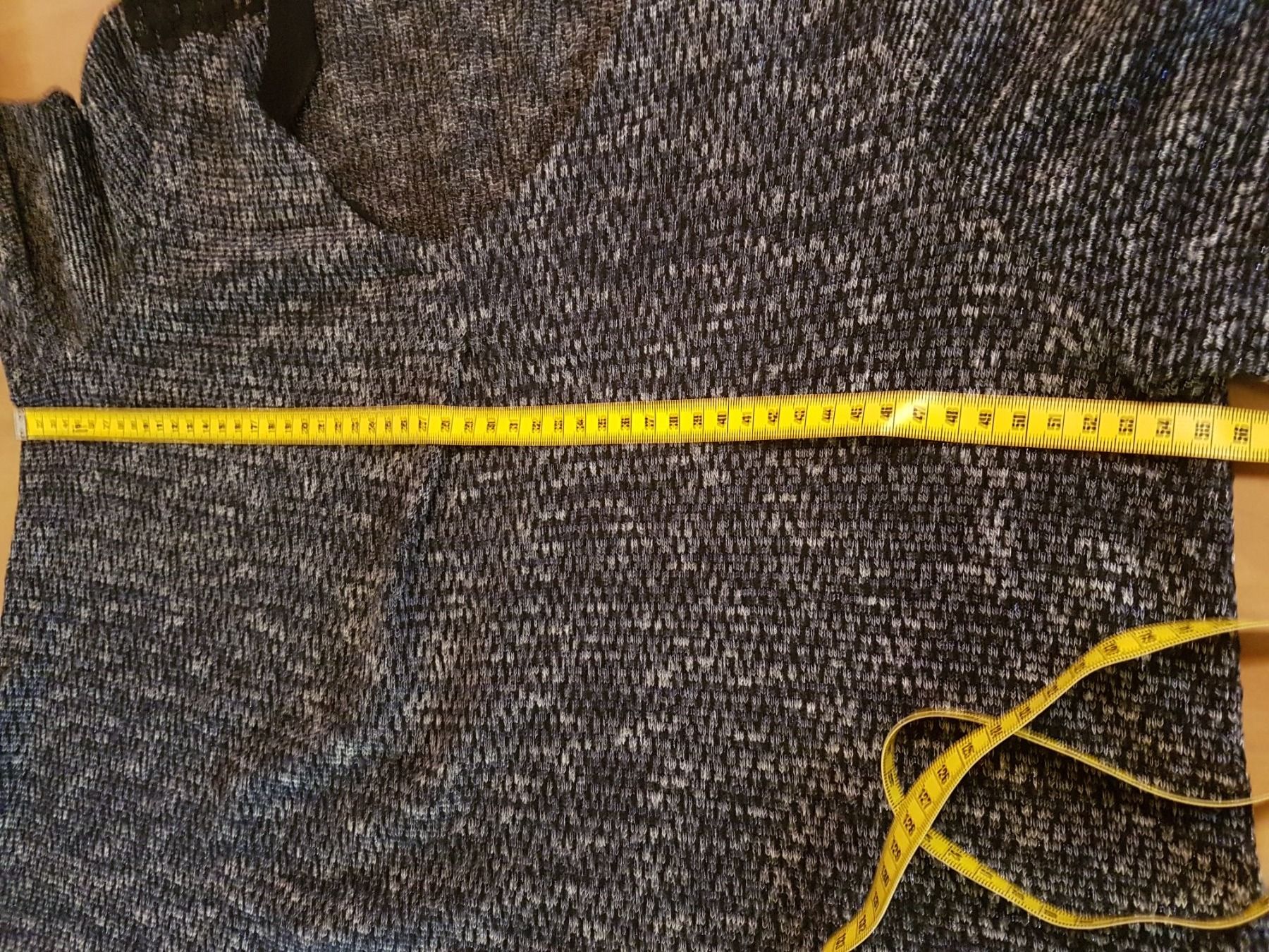 Pullover & Sweatshirts: Pull col en V taille 3 - L – Gebraucht aus Villiers von san_jn5w 6